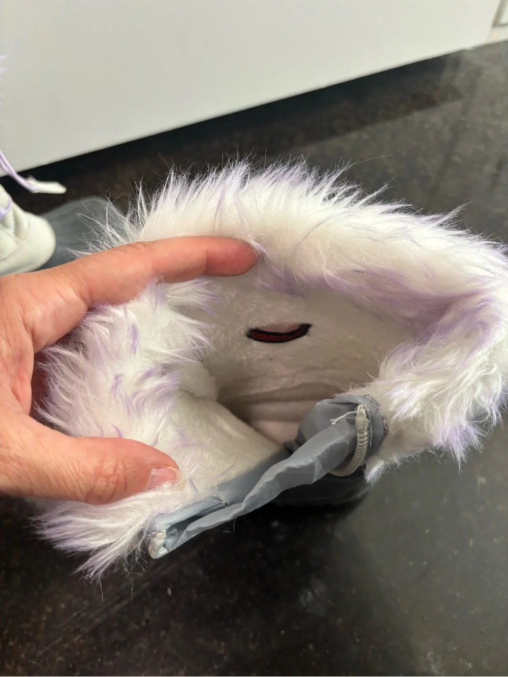 Girls Quilted Winter Snow Boots with Lavender Faux Fur Toddler size 11